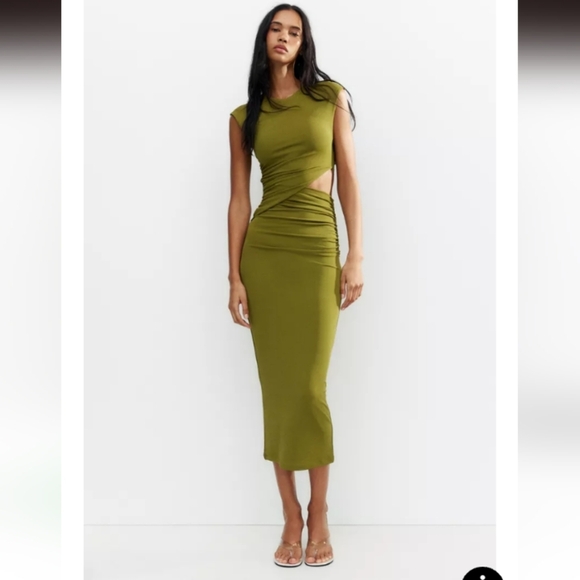 Zara Dresses & Skirts - Zara Cut-Out Midi Dress